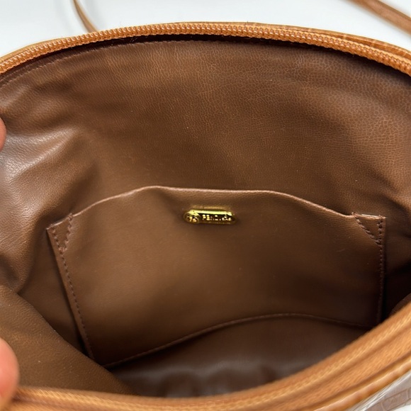 Vintage 80’s Fendi tan embossed crocodile shoulder crossbody bag - Picture 11 of 14